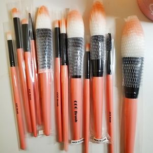Cotton Candy Makeup brush set of 12